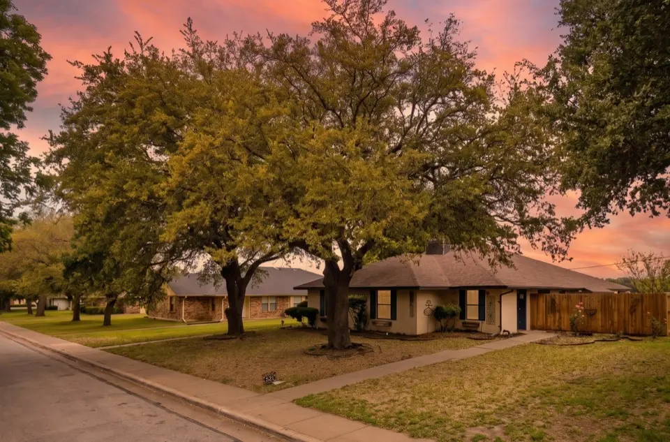 A Place Called Home assisted living facility in DeSoto, Texas